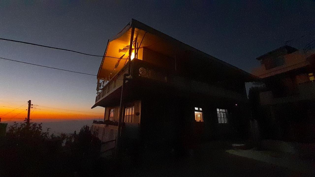 Aakeet Lyang Homestay Kurseong Exterior photo
